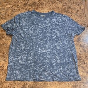 Express Blue Floral Tee Size Large